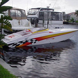 Boat lettering and vinyl graphics for boats